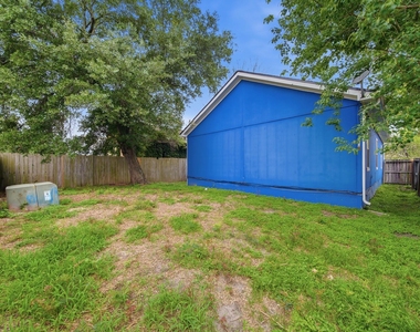 11730 Greenglen Drive - Photo Thumbnail 32