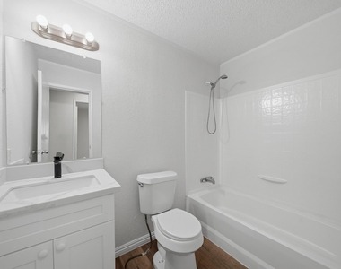 11730 Greenglen Drive - Photo Thumbnail 25