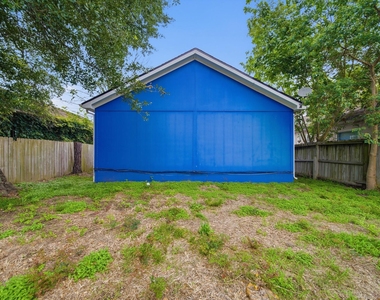 11730 Greenglen Drive - Photo Thumbnail 30