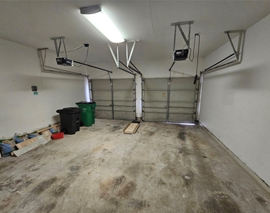 5739 Henniker Drive - Photo Thumbnail 23
