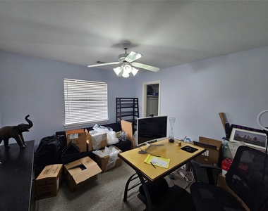 5739 Henniker Drive - Photo Thumbnail 18