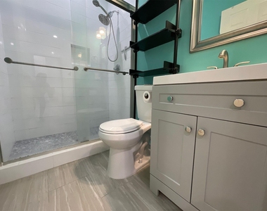 5226 Ridgevan Drive - Photo Thumbnail 20