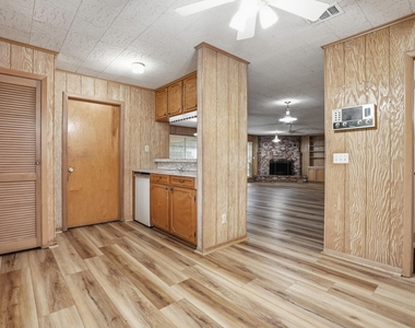 10240 Post Oak Drive - Photo Thumbnail 14