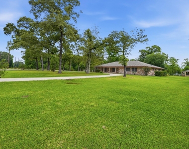 10240 Post Oak Drive - Photo Thumbnail 4