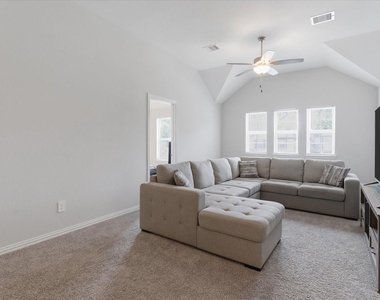 327 Honey Mesquite Path - Photo Thumbnail 17