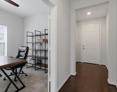 327 Honey Mesquite Path - Photo Thumbnail 3