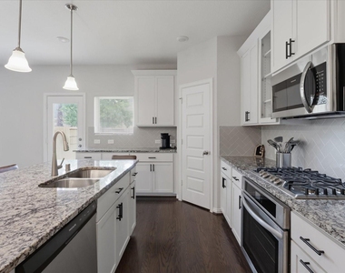 327 Honey Mesquite Path - Photo Thumbnail 7