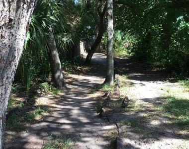 8718 Bay Court - Photo Thumbnail 15