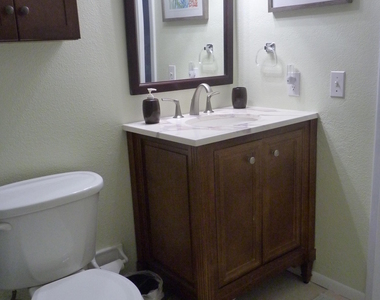 8718 Bay Court - Photo Thumbnail 13