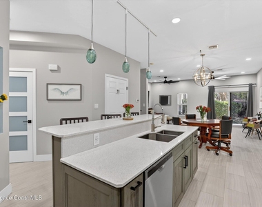 8729 Clara Elizabeth Lane - Photo Thumbnail 13