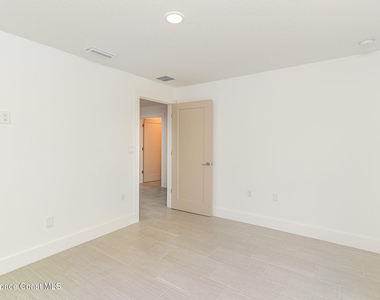 1635 Par Street Ne - Photo Thumbnail 23