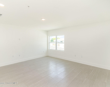 1635 Par Street Ne - Photo Thumbnail 4