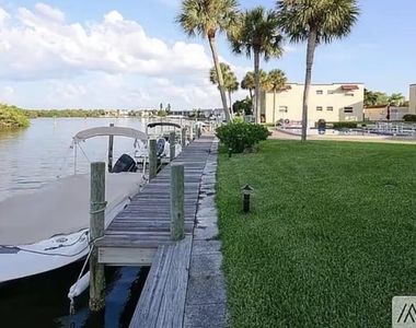 1729 Minutemen Causeway - Photo Thumbnail 6