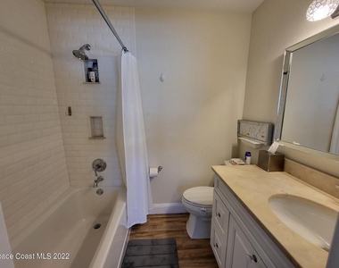 335 Paradise Boulevard - Photo Thumbnail 34