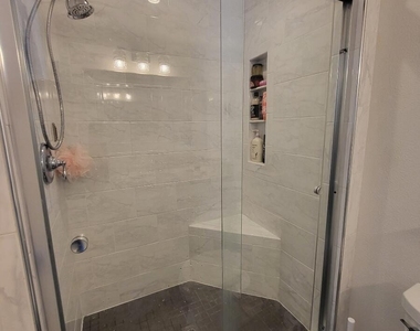 335 Paradise Boulevard - Photo Thumbnail 28