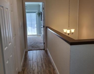 335 Paradise Boulevard - Photo Thumbnail 32