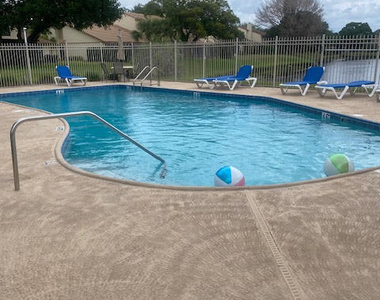 2960 Clearlake Drive - Photo Thumbnail 9