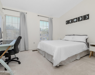 1390 Hampton Park Lane - Photo Thumbnail 18