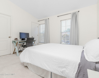 1390 Hampton Park Lane - Photo Thumbnail 17