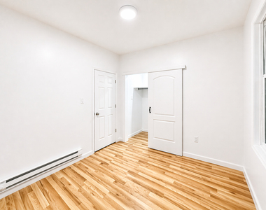 149 Dupont Street - Photo Thumbnail 7