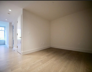 510 East 14th Street - Photo Thumbnail 1