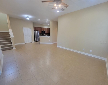 10418 Fenceline Road - Photo Thumbnail 8