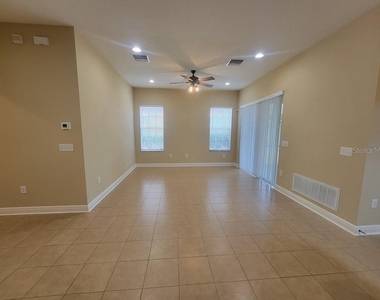 10418 Fenceline Road - Photo Thumbnail 7