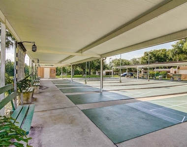 1400 Arrowhead Circle W - Photo Thumbnail 17