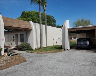 1400 Arrowhead Circle W - Photo Thumbnail 14