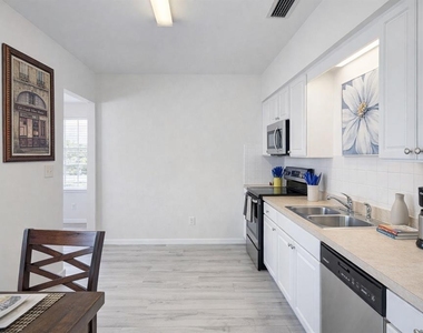 501 S Magnolia Avenue - Photo Thumbnail 11