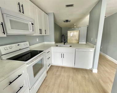 2852 Stillwell Court - Photo Thumbnail 3