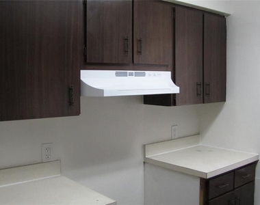 7506 Needle Leaf Place - Photo Thumbnail 5