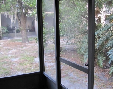 7506 Needle Leaf Place - Photo Thumbnail 10