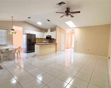 1503 Overland Drive - Photo Thumbnail 5