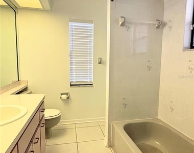 1503 Overland Drive - Photo Thumbnail 9