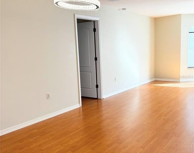 1503 Overland Drive - Photo Thumbnail 4