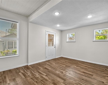766 13th Avenue S - Photo Thumbnail 11