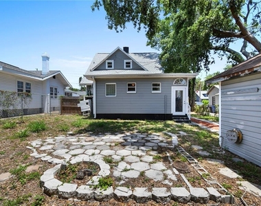 766 13th Avenue S - Photo Thumbnail 4