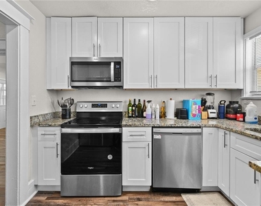 766 13th Avenue S - Photo Thumbnail 6