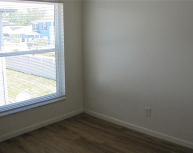 5122 Temple Heights Road - Photo Thumbnail 9