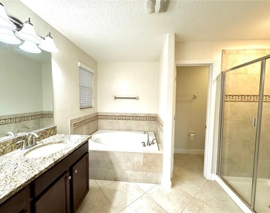 11523 Peru Springs Place - Photo Thumbnail 29