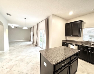 11523 Peru Springs Place - Photo Thumbnail 13