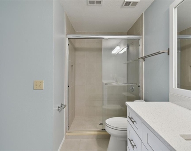 9481 Highland Oak Drive - Photo Thumbnail 31