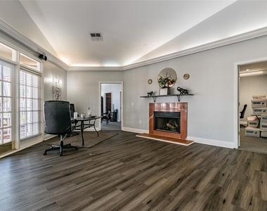 9481 Highland Oak Drive - Photo Thumbnail 91