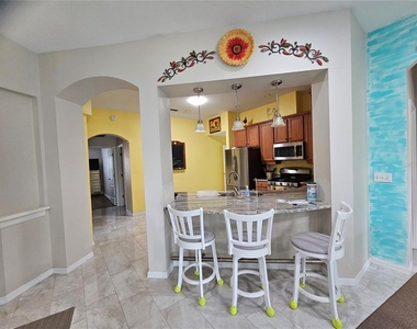 2038 Grantham Greens Drive - Photo Thumbnail 12