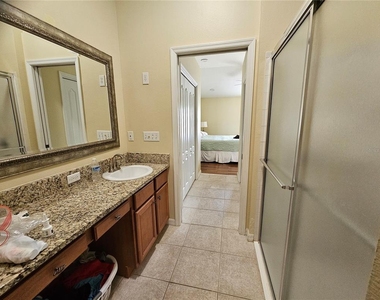 2038 Grantham Greens Drive - Photo Thumbnail 17