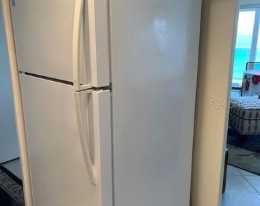 880 Mandalay Avenue - Photo Thumbnail 16