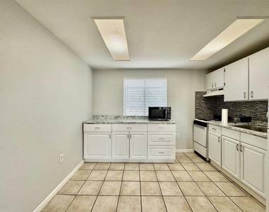 2166 Bradford Street - Photo Thumbnail 4