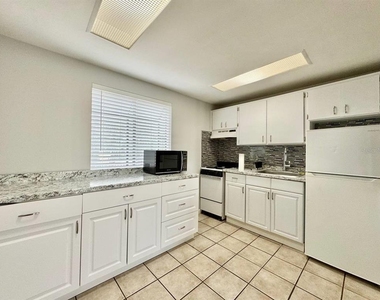 2166 Bradford Street - Photo Thumbnail 5