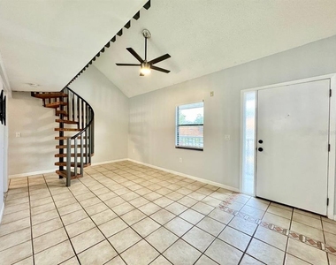 2166 Bradford Street - Photo Thumbnail 2